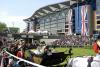 Isabel llega al paddock para dar comienzo a la segunda jornada de Royal Ascot 2013.